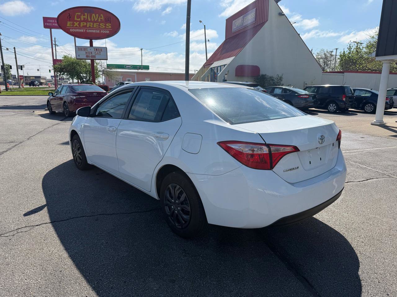 Used 2018 Toyota Corolla L FWD image 8