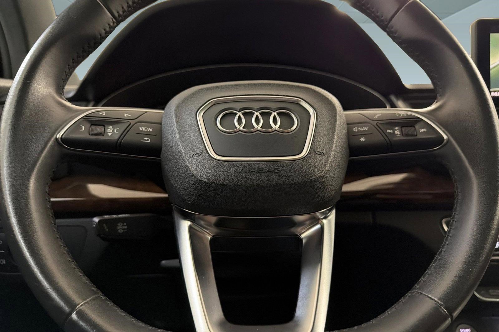 Used 2019 Audi Q5 2.0T Premium w/ Convenience Package AWD/4WD image 16