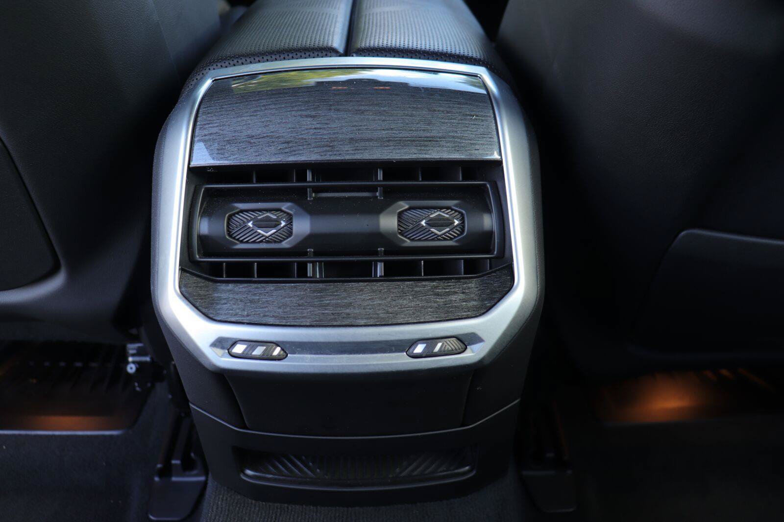 Used 2023 BMW 740i RWD image 20