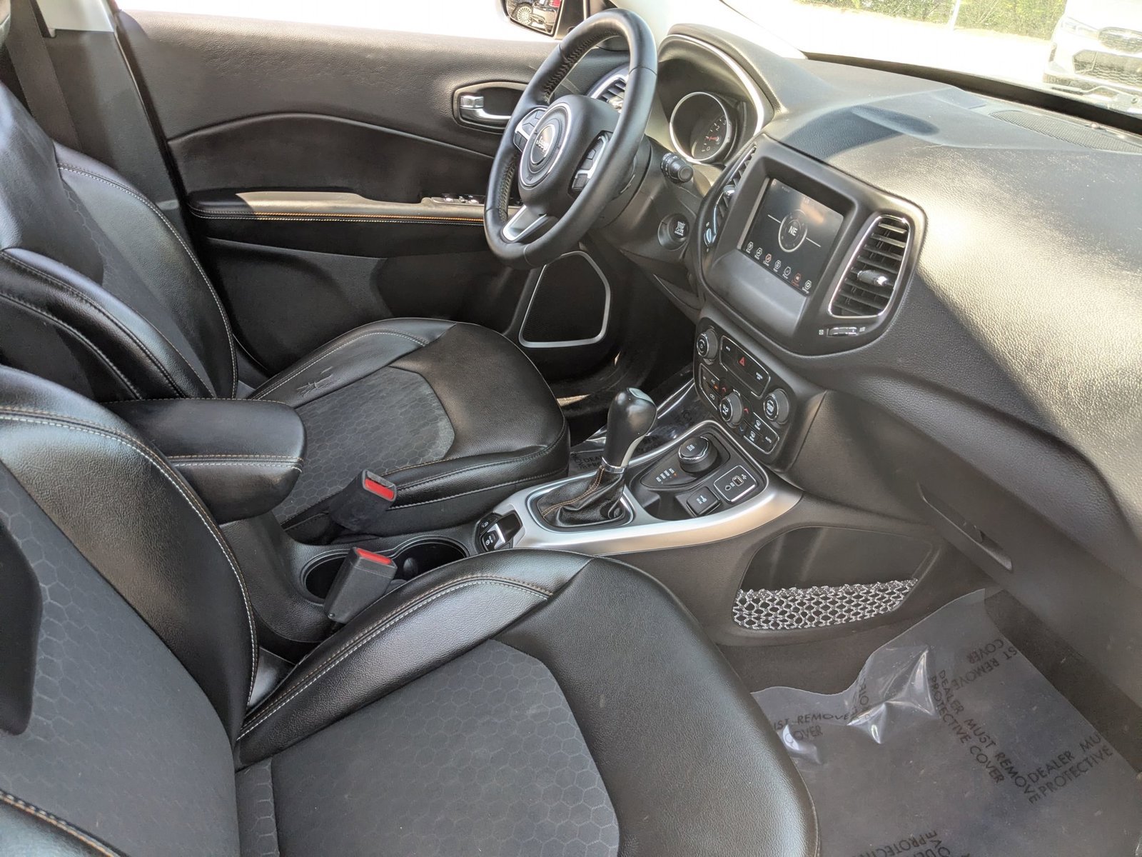 Used 2018 Jeep Compass Latitude w/ Popular Equipment Group AWD/4WD image 23