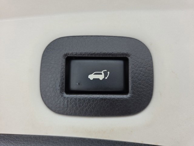 Used 2017 Nissan Rogue SV image 43