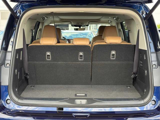 Certified 2025 INFINITI QX80 Luxe image 10