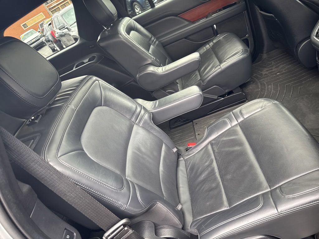 Used 2022 Lincoln Navigator Reserve AWD/4WD image 45