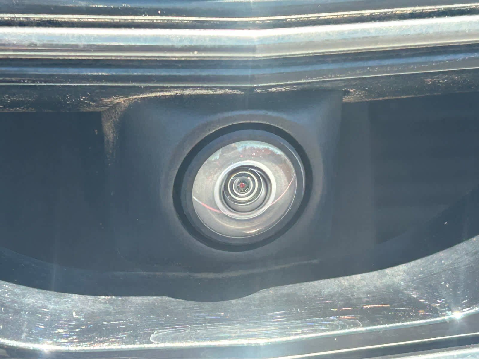 Used 2022 Buick Envision Essence w/ Technology Package I FWD image 3