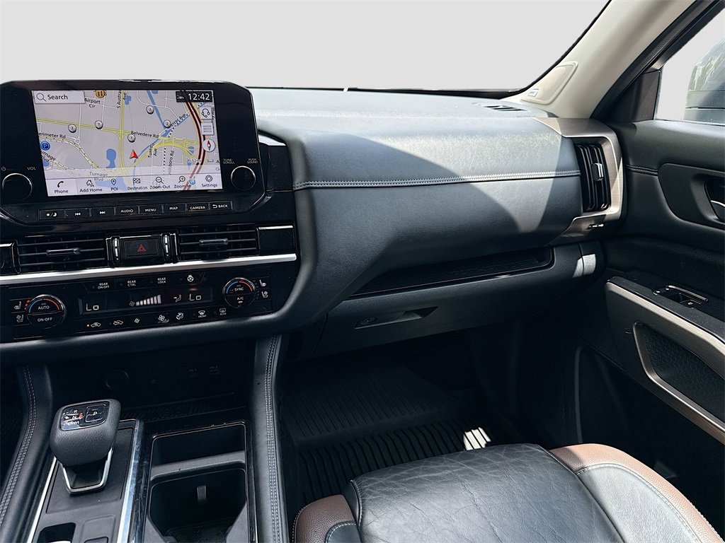 Used 2022 Nissan Pathfinder Platinum w/ Cargo Package image 26