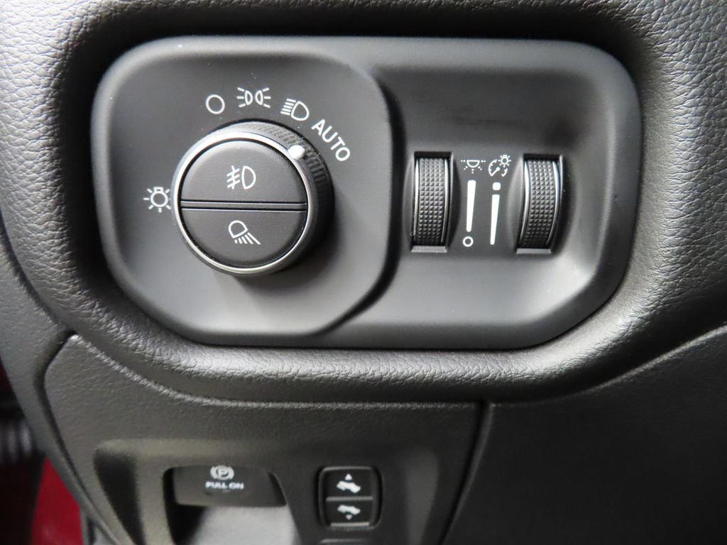 Used 2025 RAM 1500 Big Horn AWD/4WD image 51