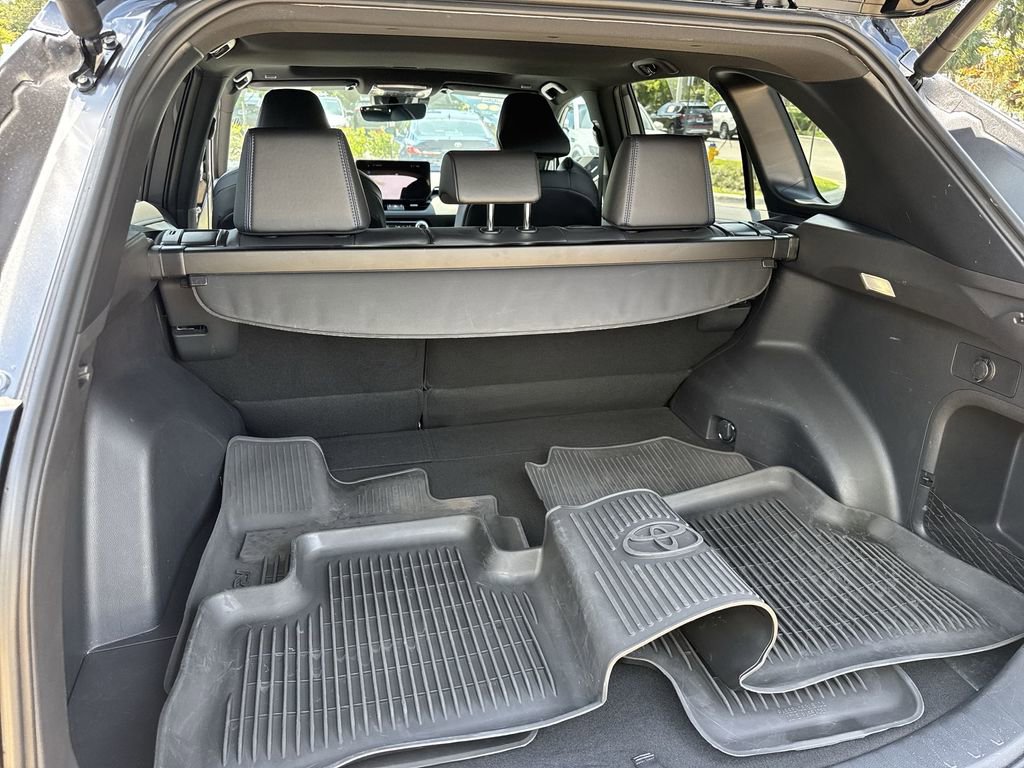 Used 2025 Toyota RAV4 XSE w/ Weather Package AWD/4WD image 58