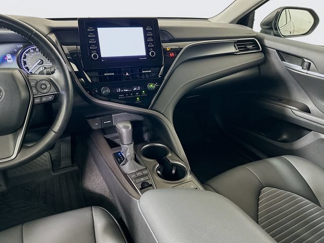 Used 2024 Toyota Camry SE w/ Cold Weather Package AWD/4WD image 24
