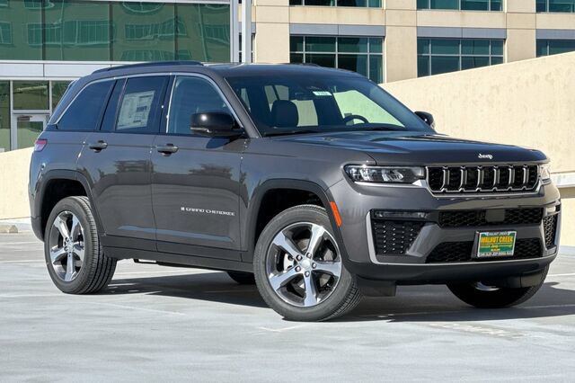 New 2026 Jeep Grand Cherokee Limited AWD/4WD image 2