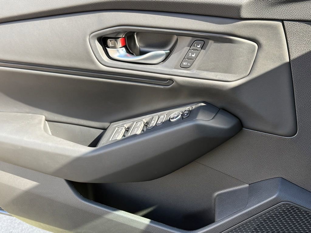 Certified 2025 Honda Accord EX-L image 27