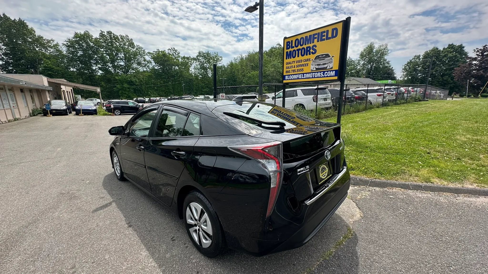 Used 2016 Toyota Prius Four w/ Advanced Technology Package FWD image 7