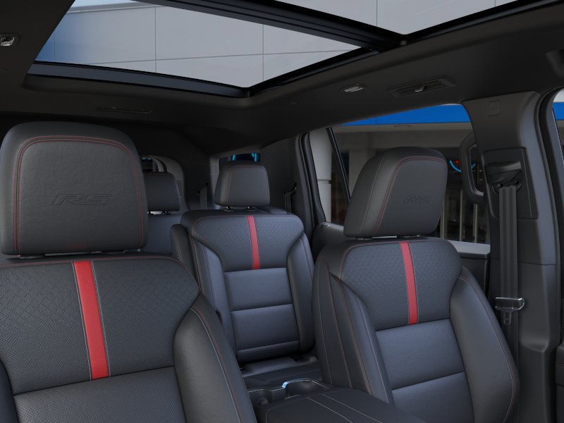 New 2027 Chevrolet Traverse RS w/ LPO, Floor Liner Package FWD image 24