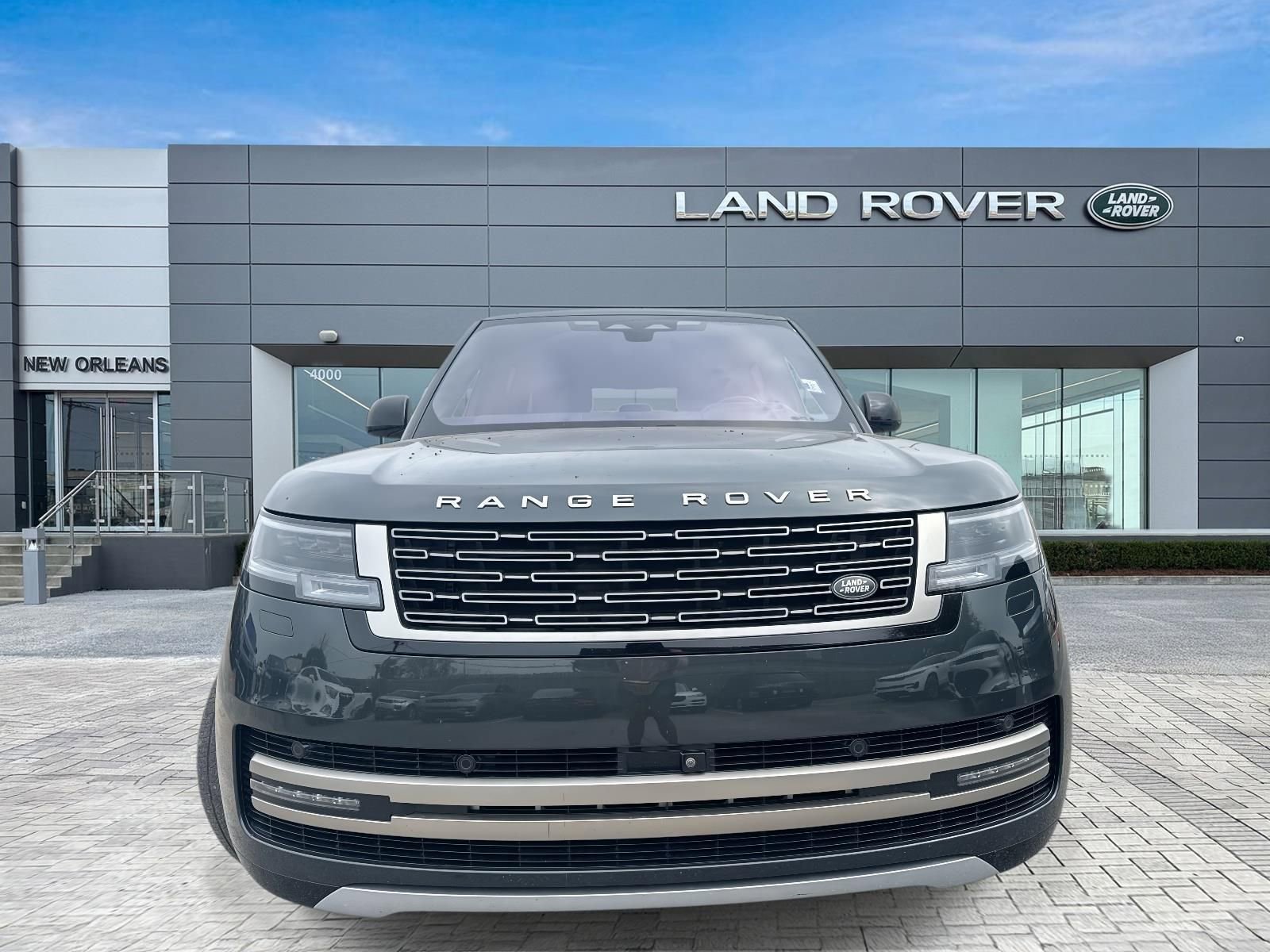 Used 2023 Land Rover Range Rover Long Wheelbase Autobiography AWD/4WD image 4