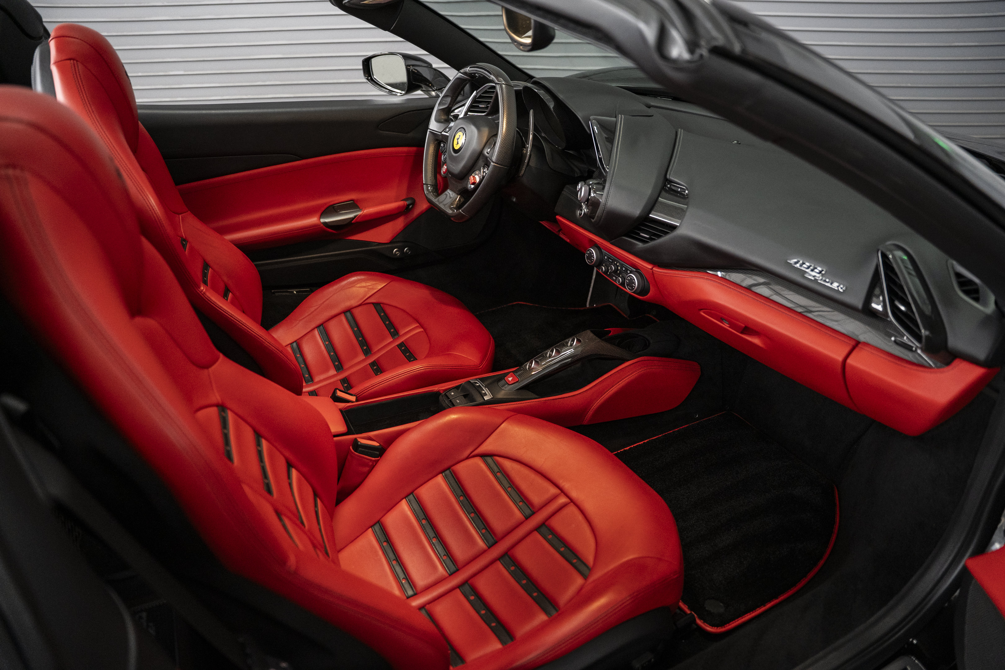 Used 2016 Ferrari 488 Spider RWD image 32