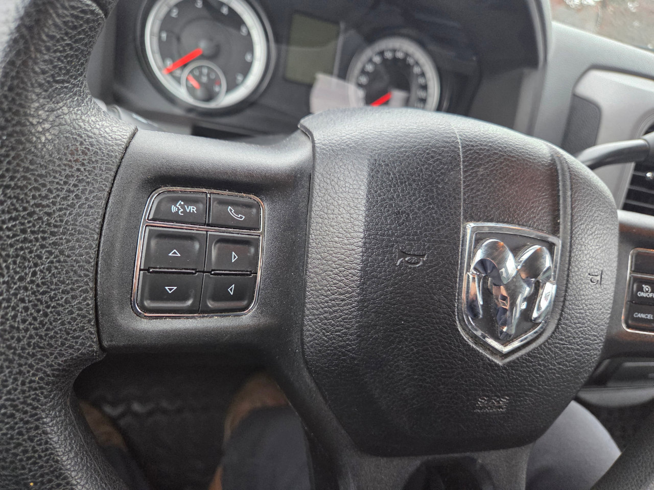 Used 2014 RAM 1500 Express image 11