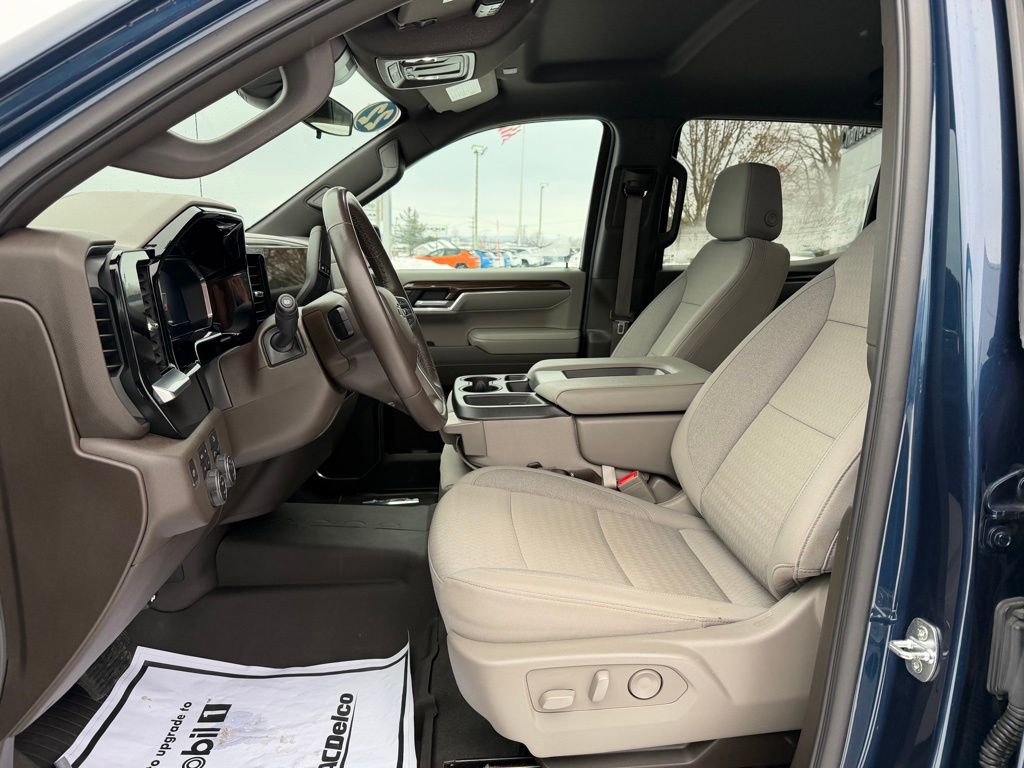 Used 2022 Chevrolet Silverado 1500 RST w/ Z71 Off-Road Package image 23