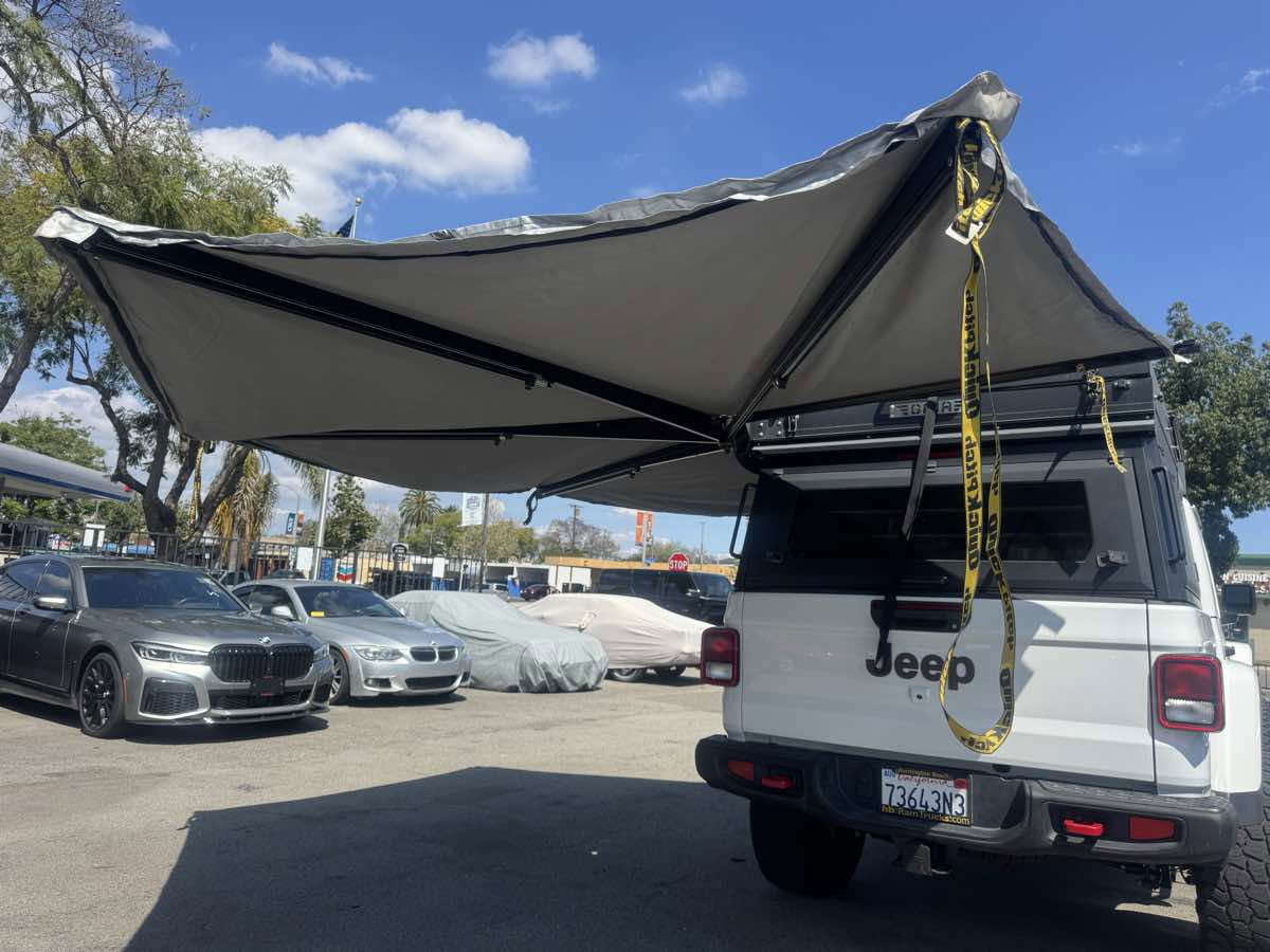 Used 2022 Jeep Gladiator Rubicon AWD/4WD image 36