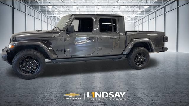 Used 2023 Jeep Gladiator Sport AWD/4WD image 6