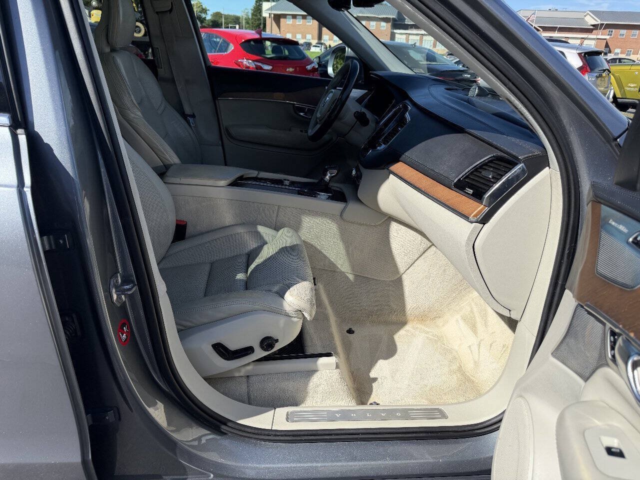 Used 2016 Volvo XC90 T6 Inscription AWD/4WD image 10