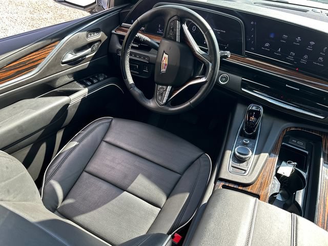 Used 2024 Cadillac Escalade Premium Luxury w/ Touring Package AWD/4WD image 25