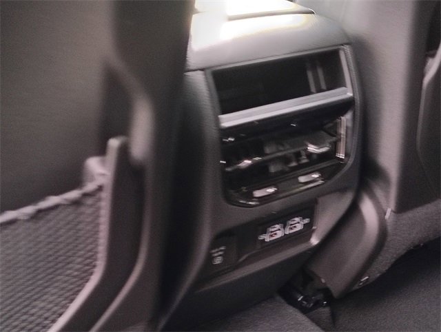 New 2025 Jeep Grand Cherokee Altitude image 32