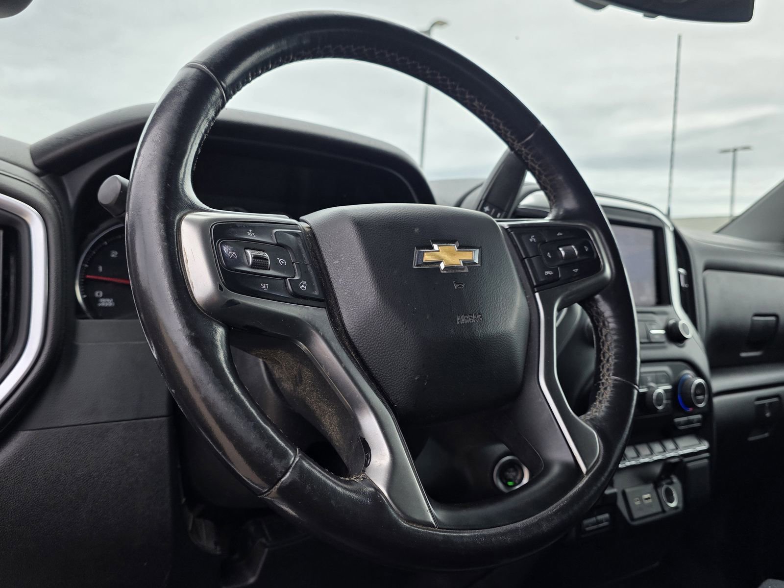 Used 2022 Chevrolet Silverado 2500 LT w/ Convenience Package AWD/4WD image 10