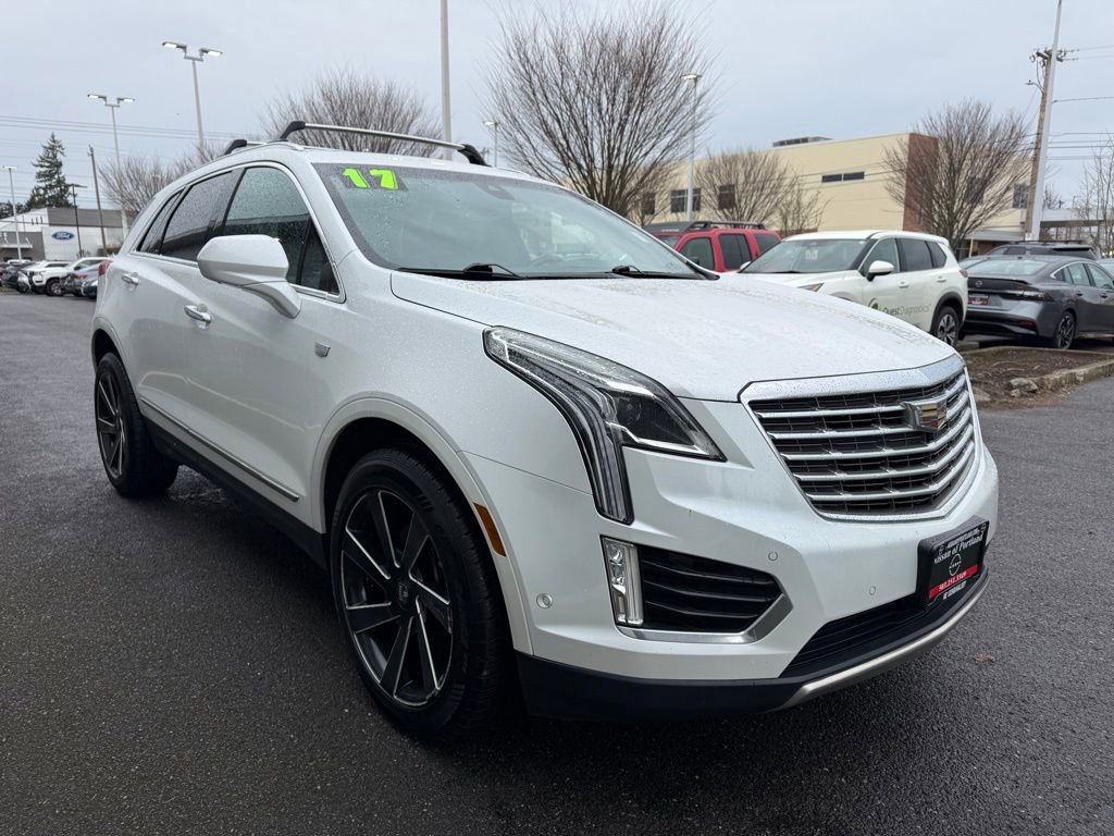 Used 2017 Cadillac XT5 Platinum w/ Driver Assist Package image 6