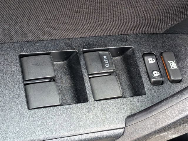 Used 2019 Toyota Corolla LE FWD image 14