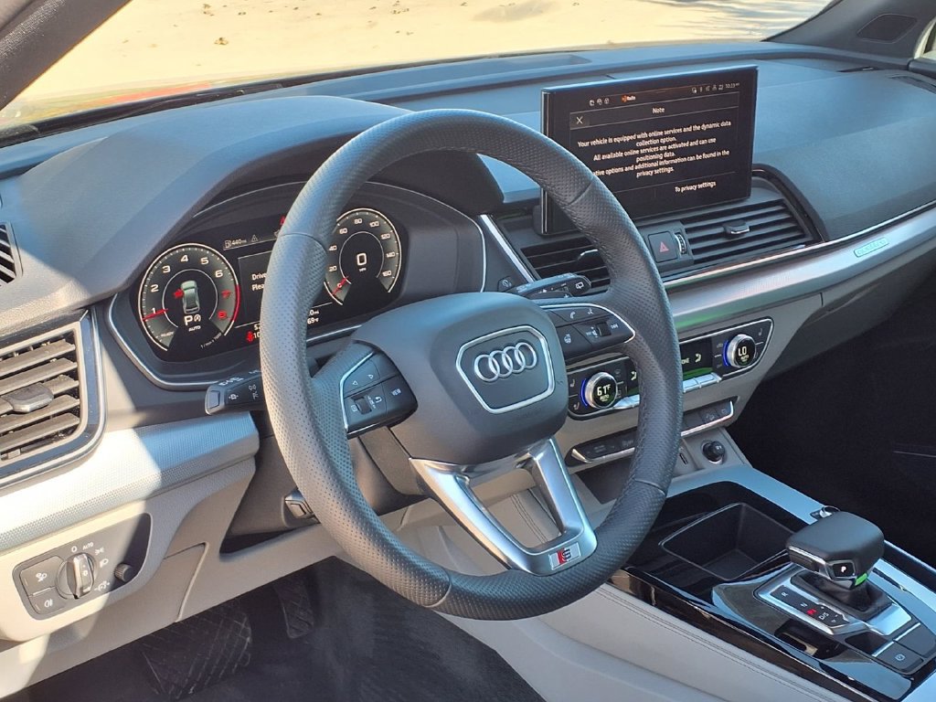 Used 2025 Audi Q5 2.0T Premium Plus AWD/4WD image 14