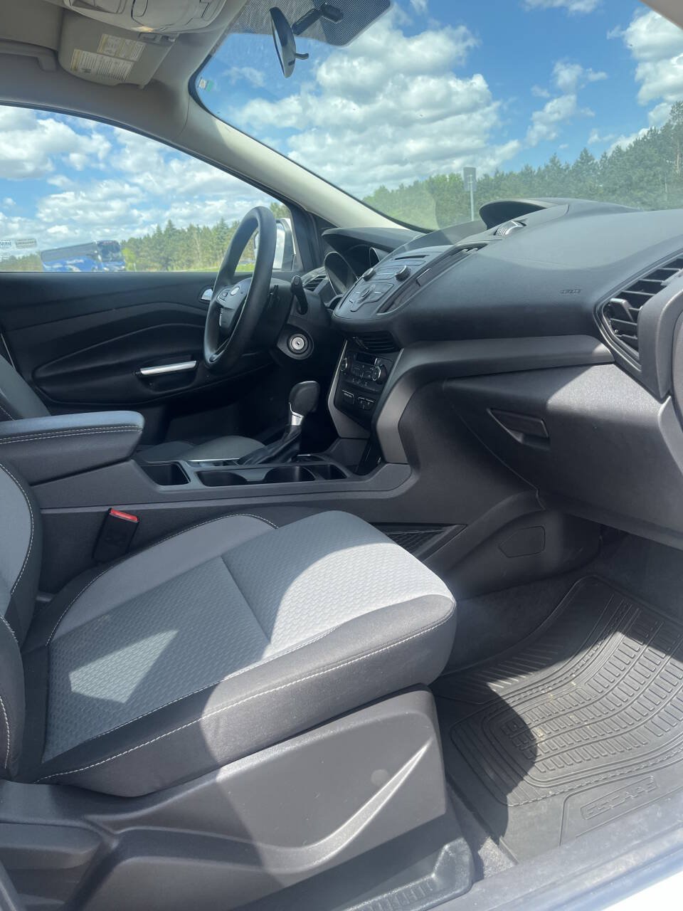 Used 2017 Ford Escape SE AWD/4WD image 12