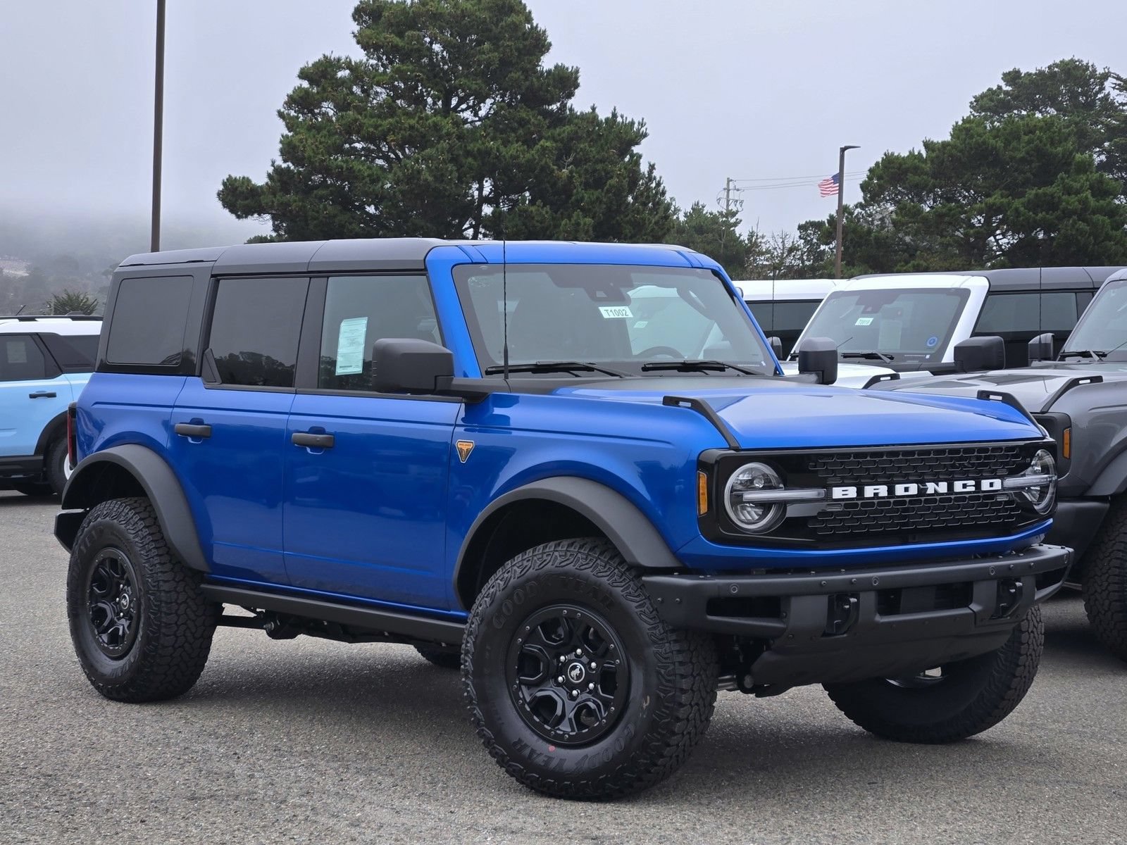 New 2026 Ford Bronco Badlands w/ Wildtrak Package AWD/4WD image 2