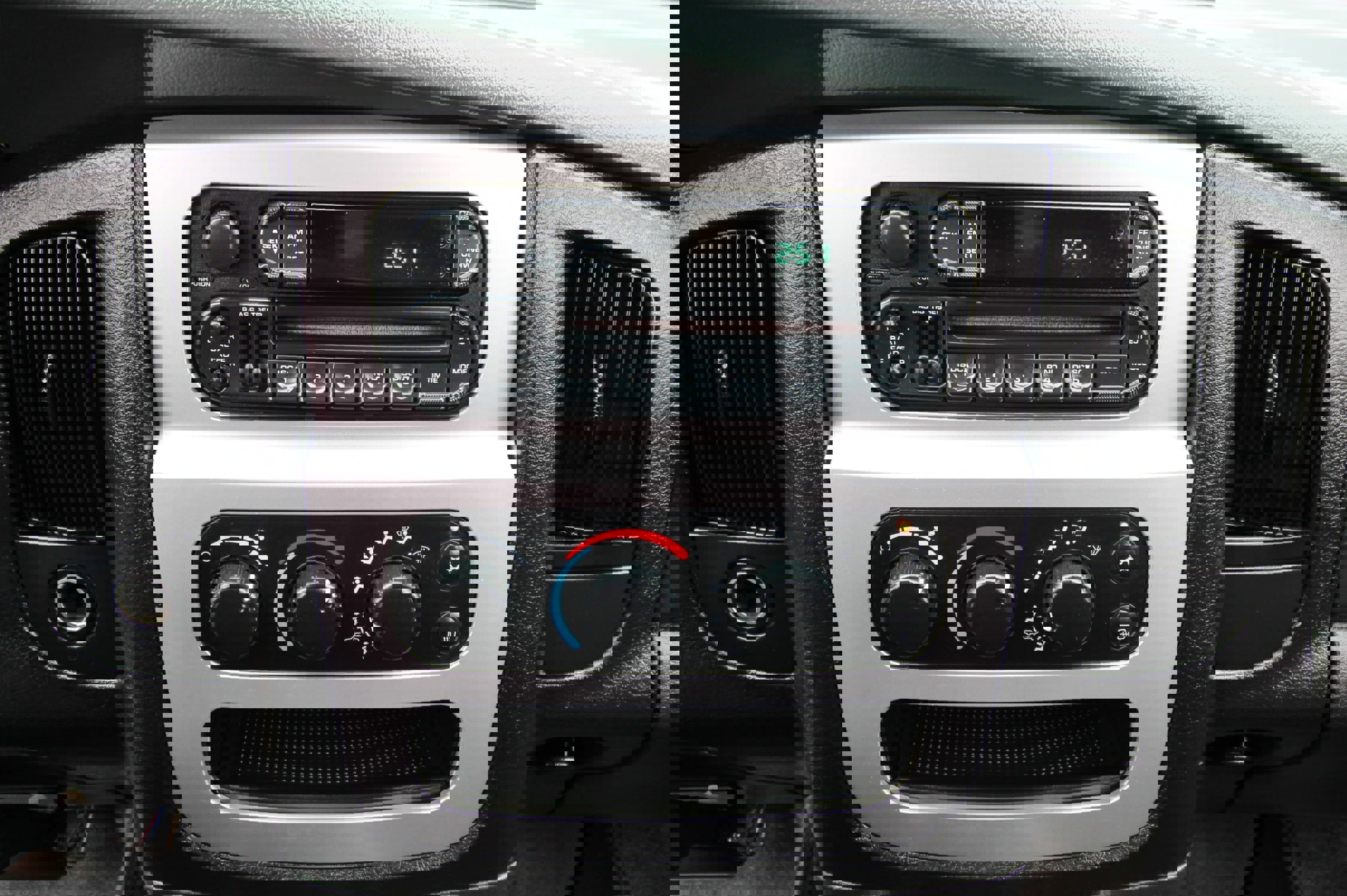 Used 2003 Dodge Ram 2500 Truck SLT image 27