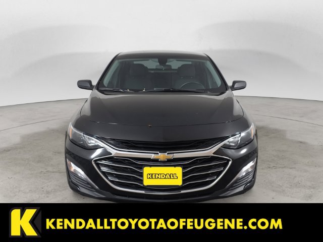 Used 2022 Chevrolet Malibu LS FWD image 2