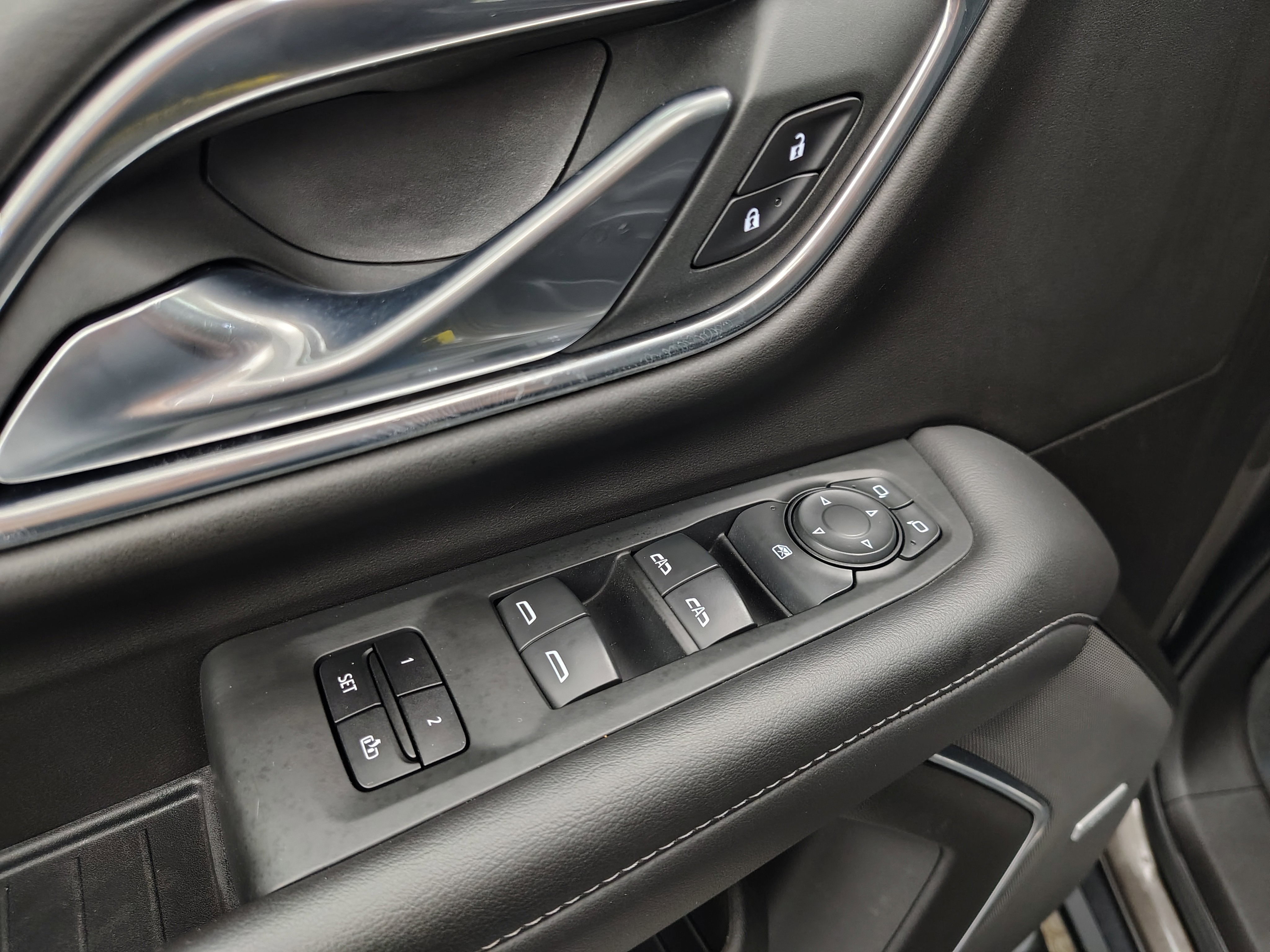 Used 2021 Chevrolet Tahoe Z71 image 25