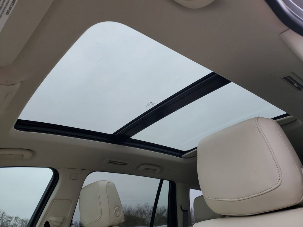 Certified 2024 Cadillac XT6 Premium Luxury w/ LPO, Floor Liner Package image 6