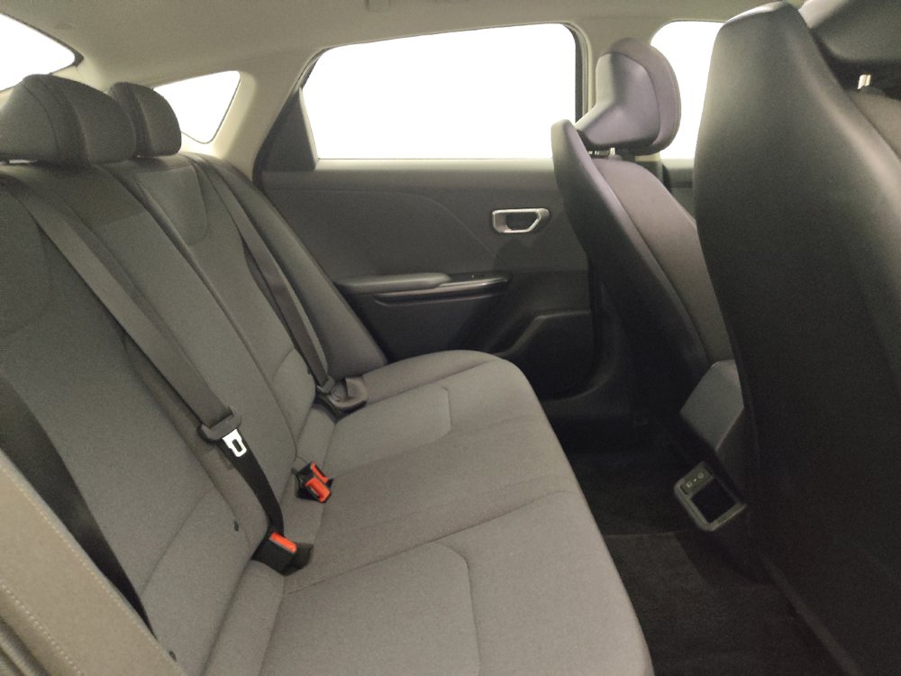 Used 2025 Kia K4 FWD image 19