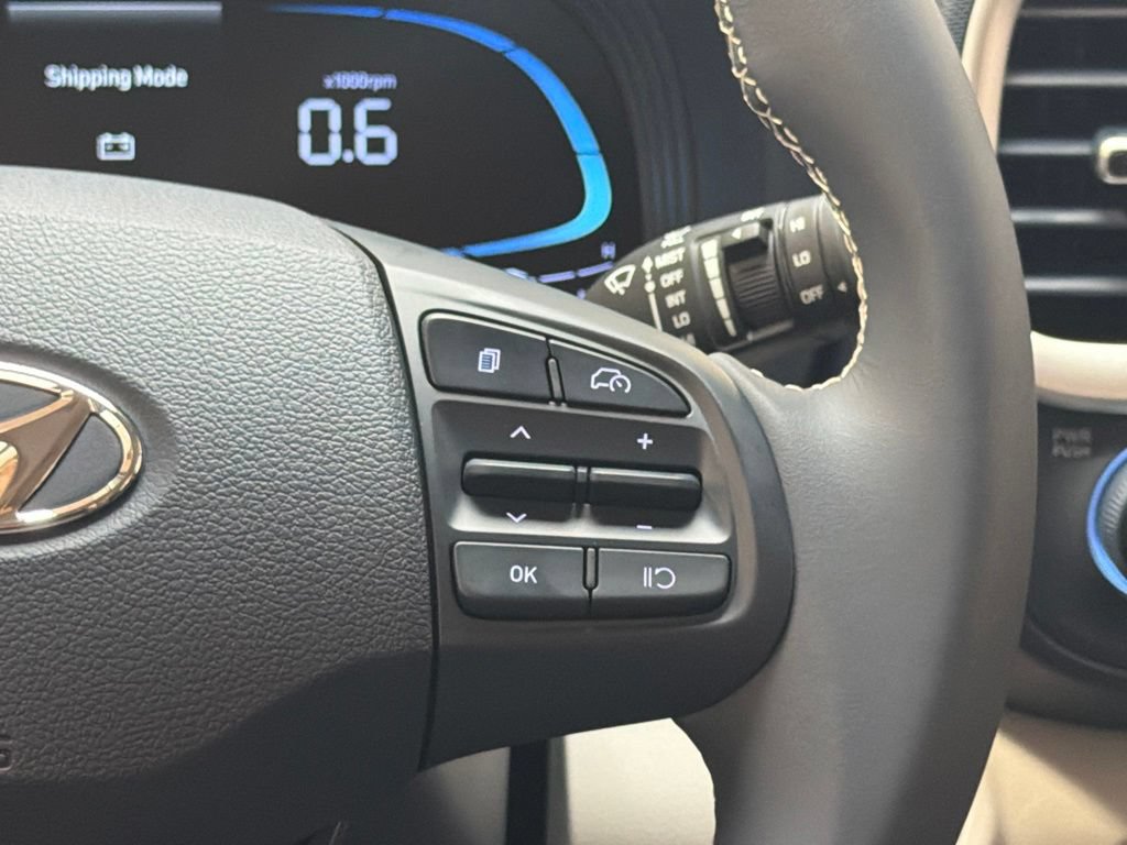 New 2026 Hyundai Venue SEL FWD image 18