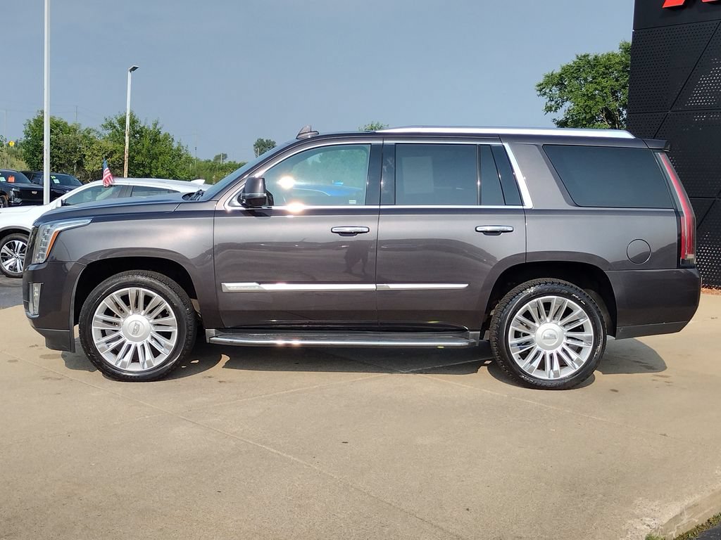 Used 2016 Cadillac Escalade Platinum AWD/4WD image 8