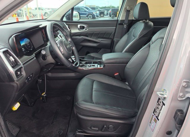 Certified 2023 Kia Sorento SX AWD/4WD image 7