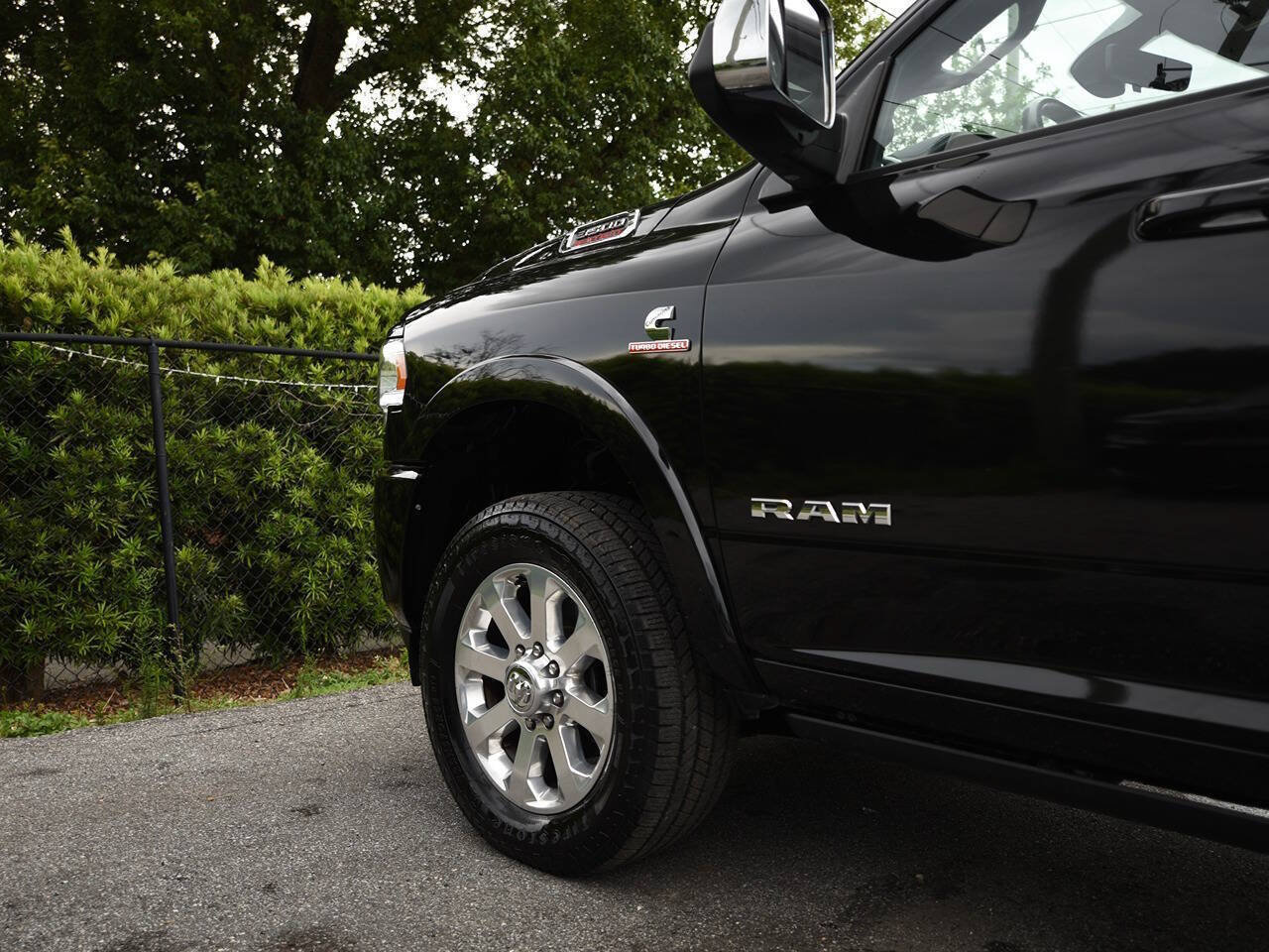 Used 2022 RAM 3500 Laramie AWD/4WD image 9