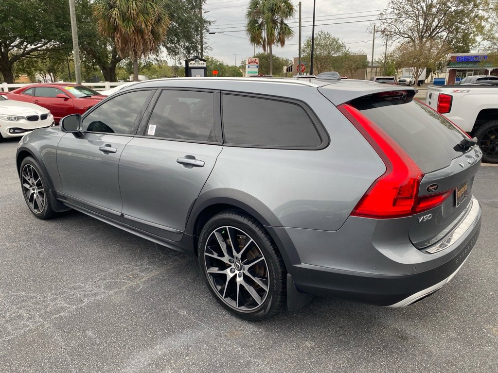 Used 2018 Volvo V90 T6 Cross Country w/ Convenience Package image 12