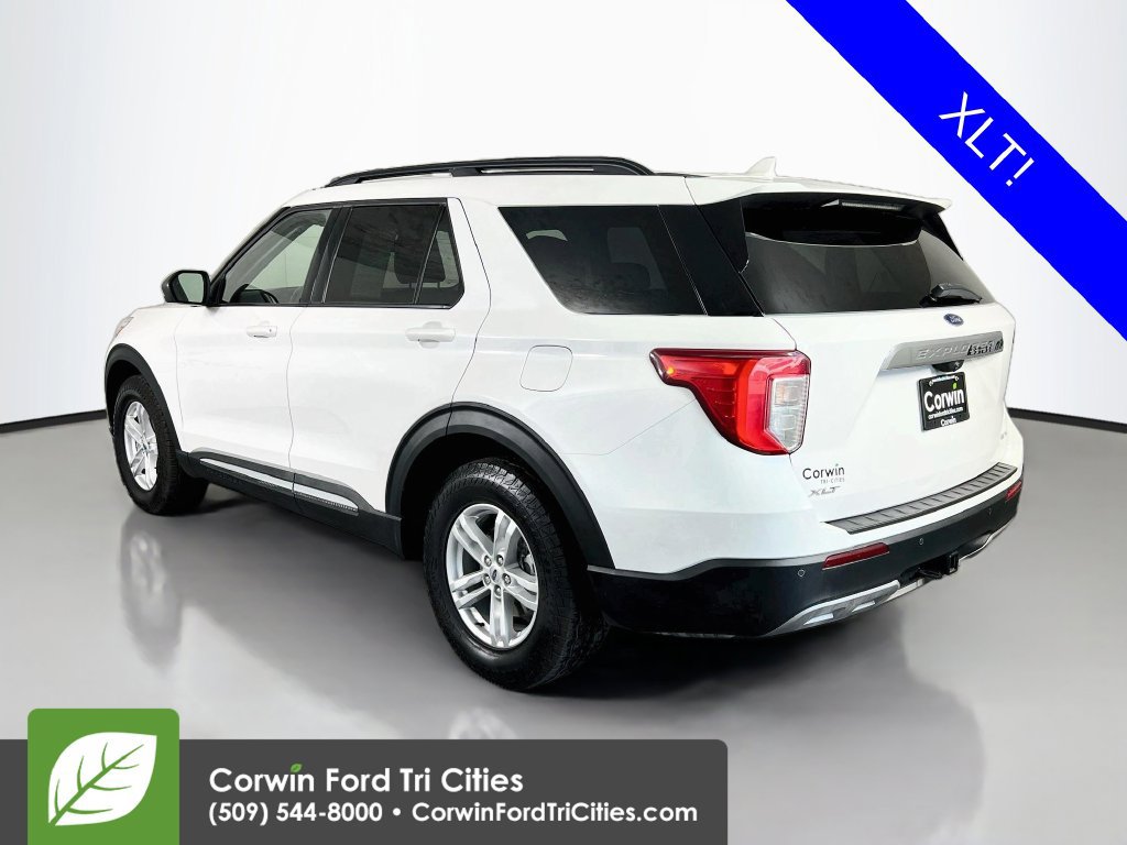 Used 2022 Ford Explorer XLT w/ Equipment Group 202A AWD/4WD image 11