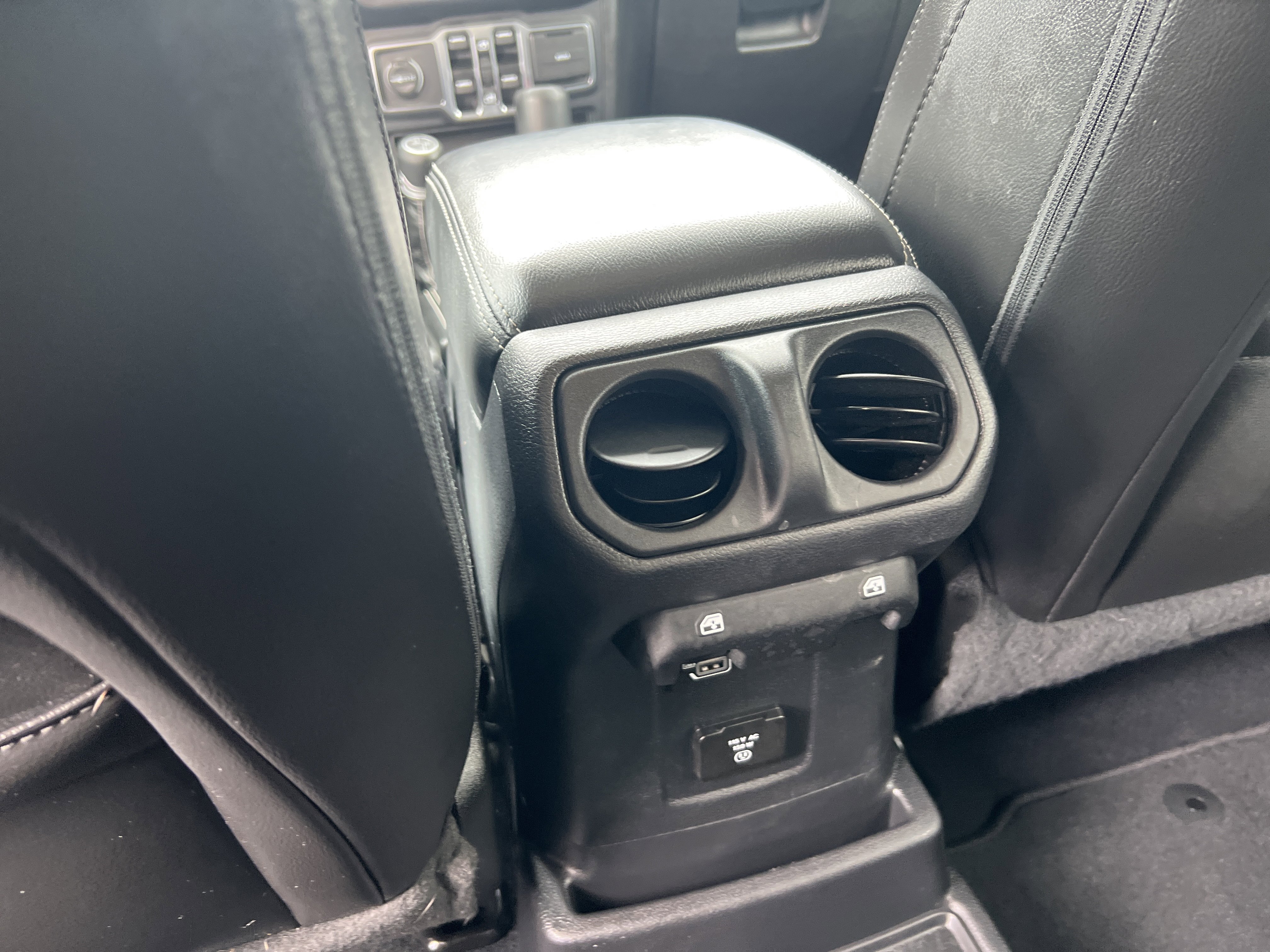 Used 2023 Jeep Wrangler Sahara w/ Cold Weather Group image 12