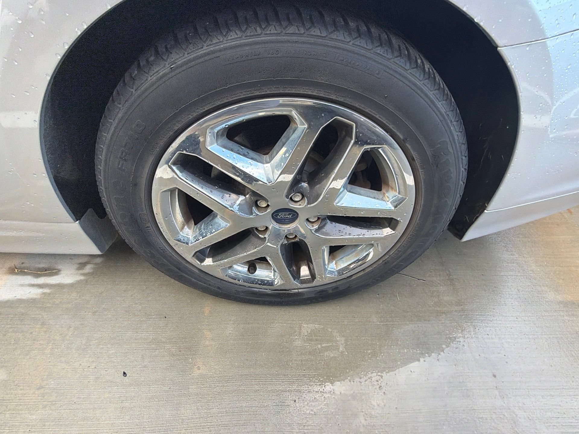 Used 2016 Ford Fusion SE FWD image 8