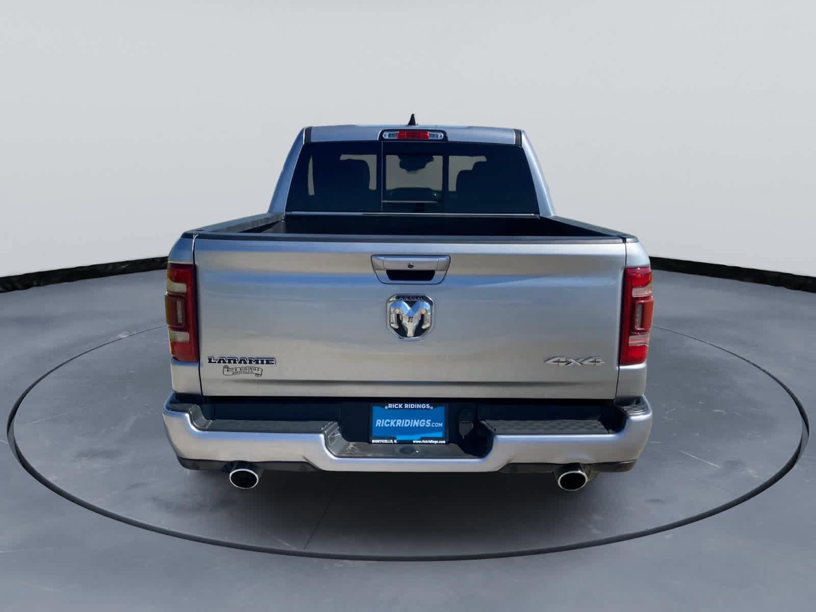 Used 2023 RAM 1500 Laramie AWD/4WD image 6