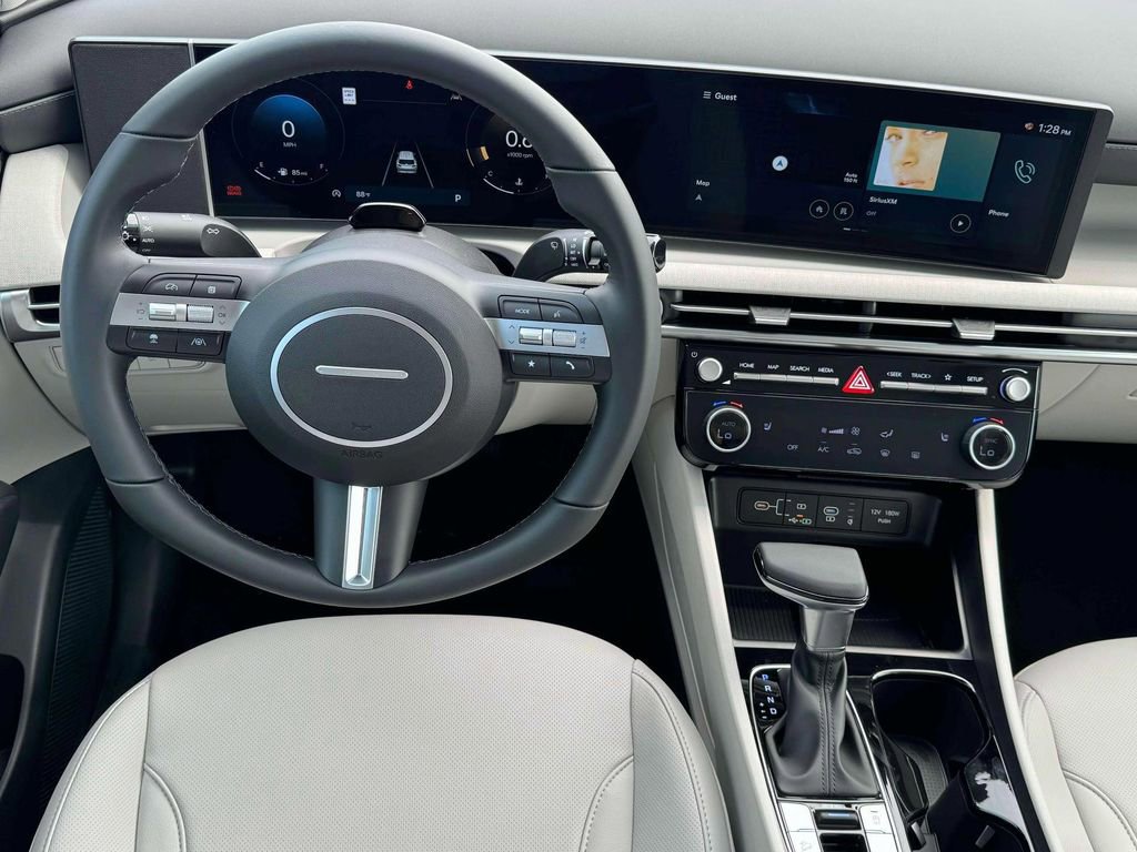 New 2025 Hyundai Tucson SEL image 17