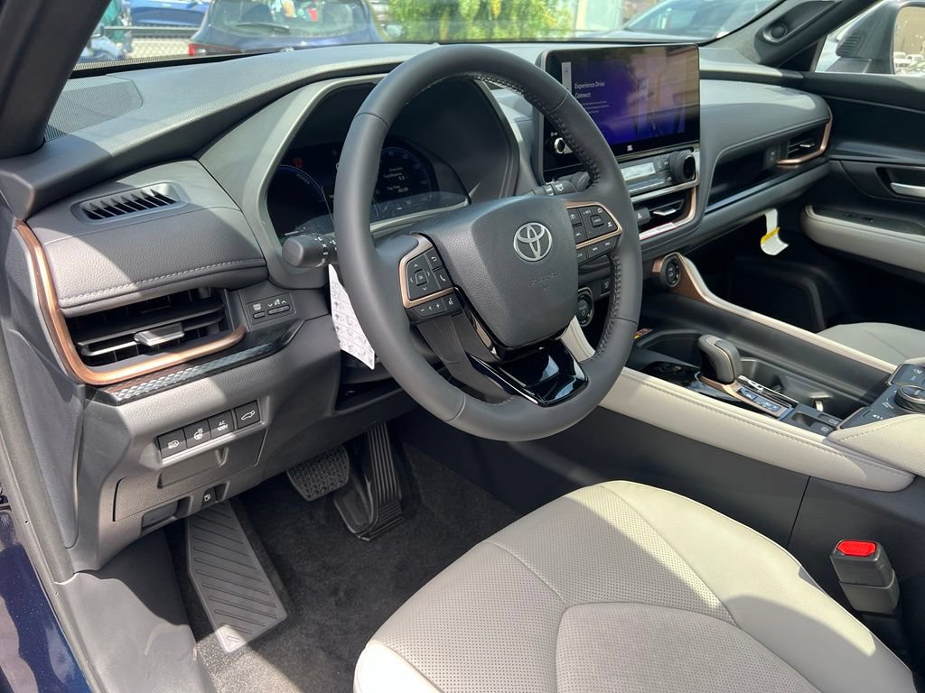 Certified 2026 Toyota Grand Highlander AWD Hybrid image 15