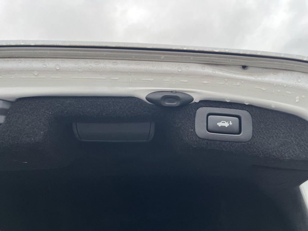 Used 2011 Lexus LS 460 w/ Comfort Pkg image 32