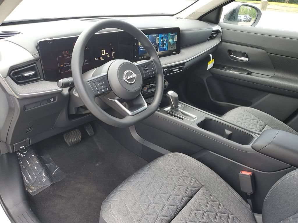 New 2026 Nissan Kicks SV w/ Cold Weather Package FWD image 20