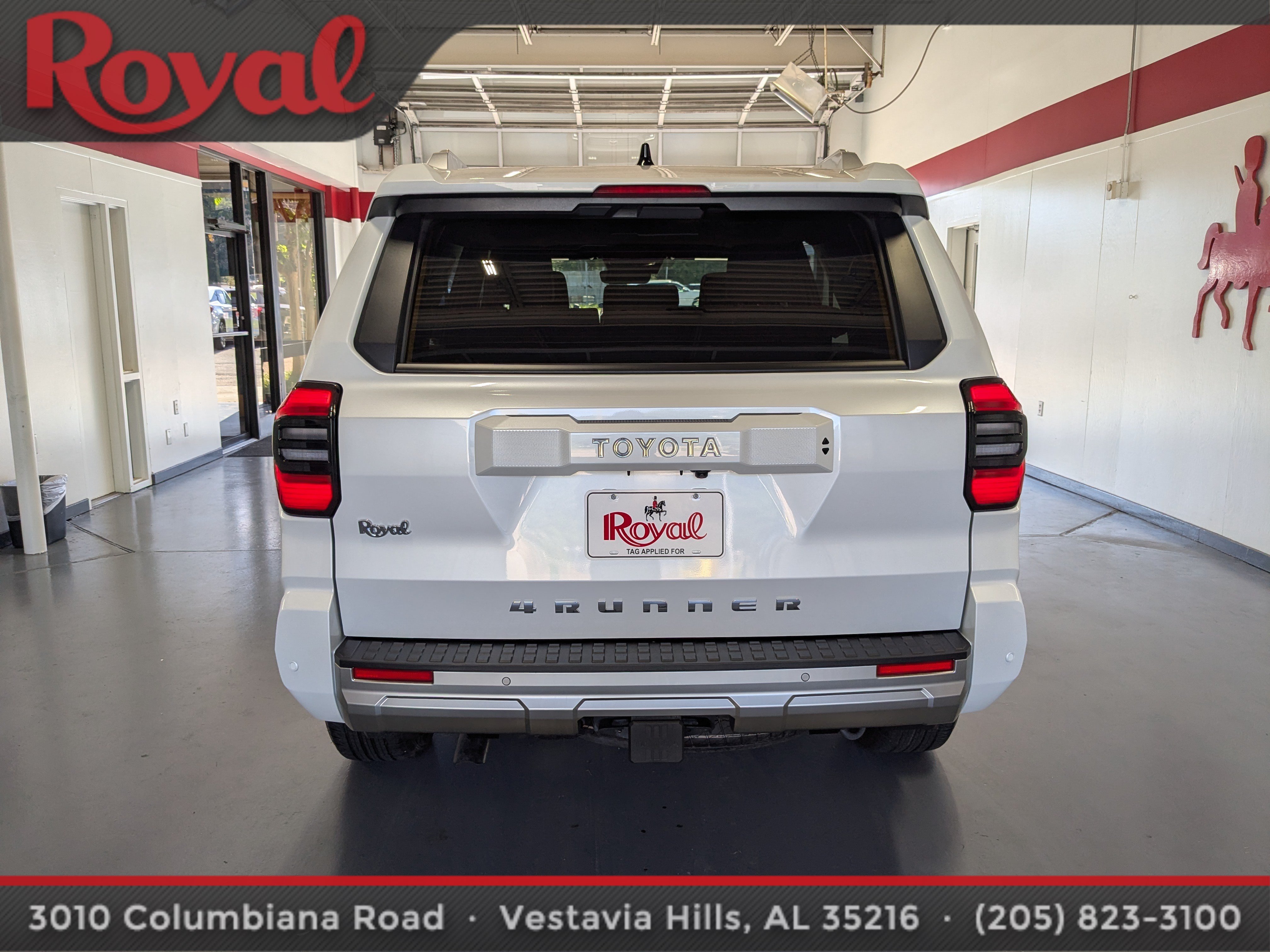 Used 2025 Toyota 4Runner Limited RWD image 3